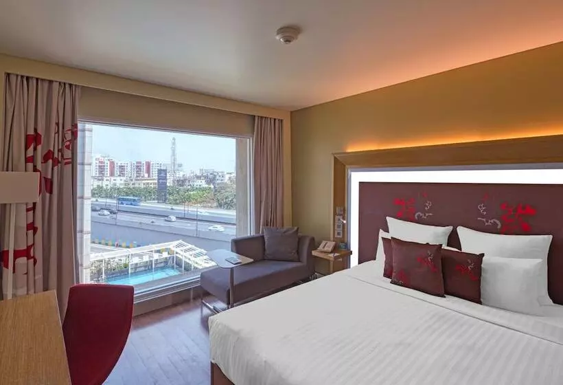 デラックスルーム, Novotel Bengaluru Outer Ring Road