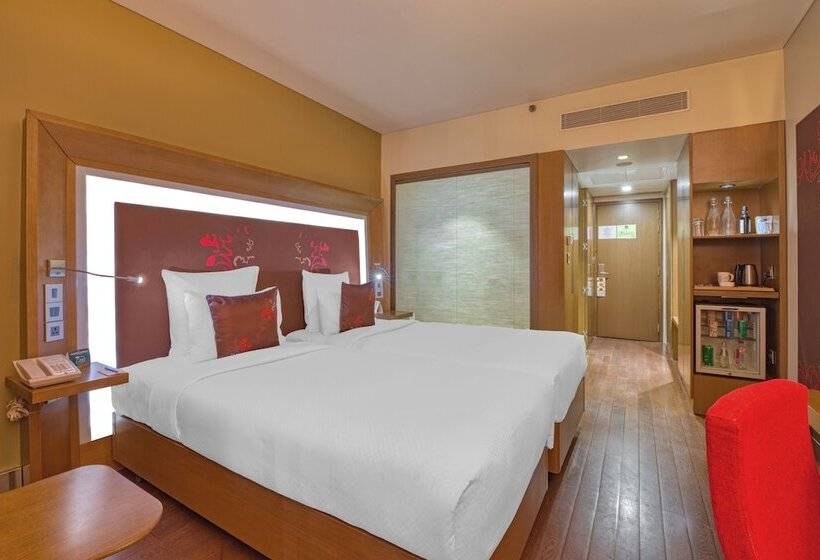 اتاق لوکس, Novotel Bengaluru Outer Ring Road