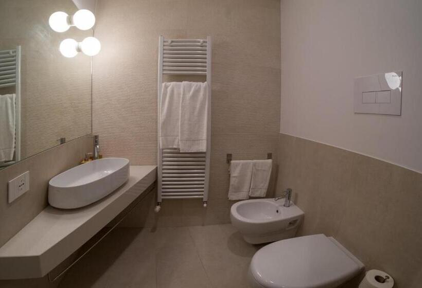 اتاق استاندارد با تخت بزرگ, Gaya Resort