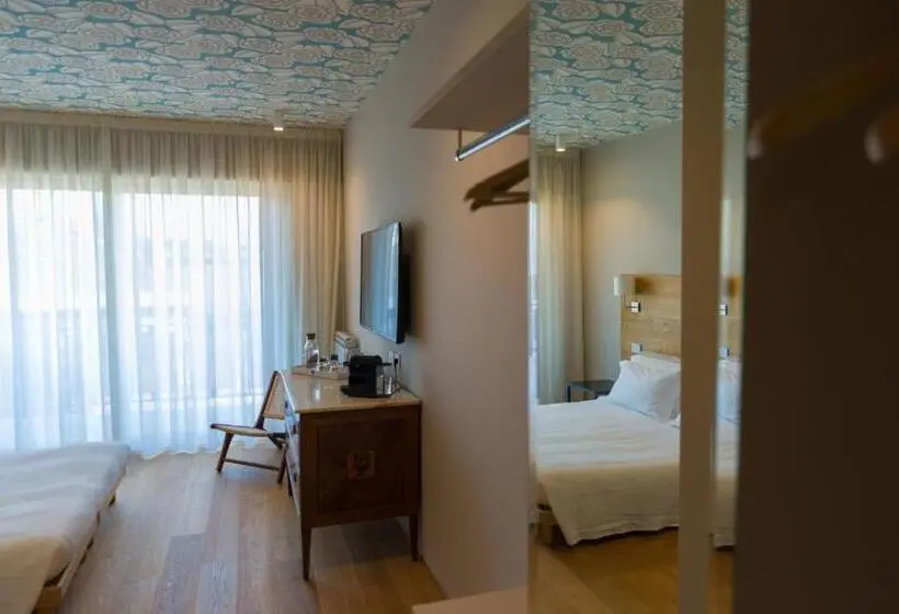 اتاق استاندارد با بالکن, Gaya Resort