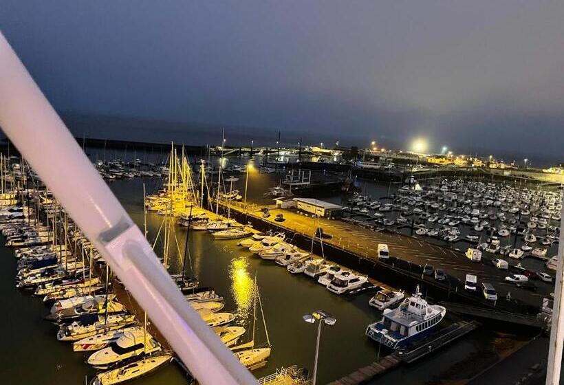 Standardrum, Laurina Chambre, Sdb, Terrasse, Arrivée Autonome