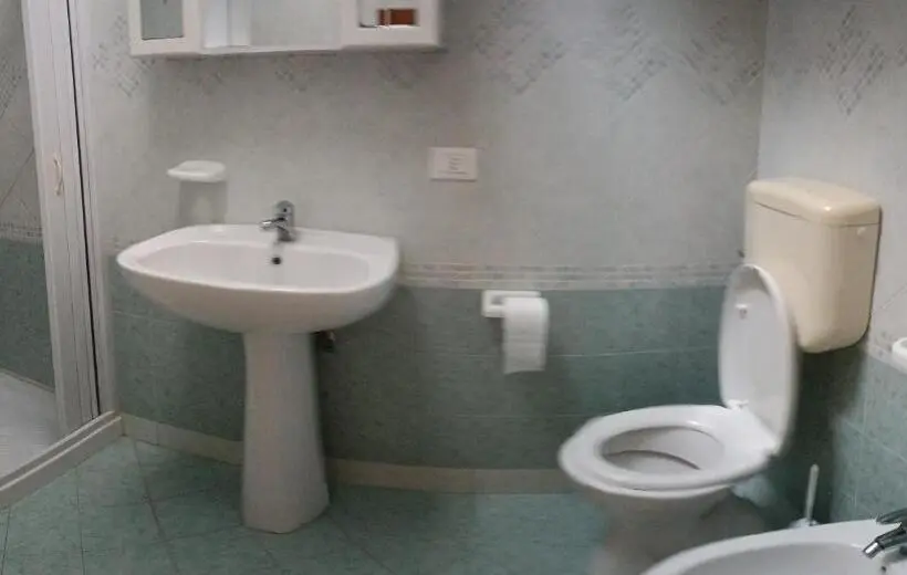 ファミリールーム, Stanze Appartamento Rosina Casa Vacanze Cannole Sulla Via Francigena