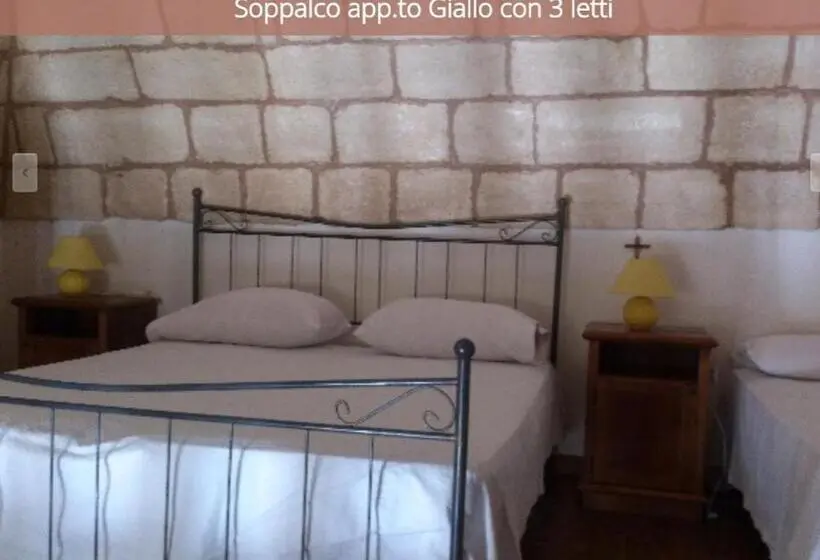 ファミリールーム, Stanze Appartamento Rosina Casa Vacanze Cannole Sulla Via Francigena