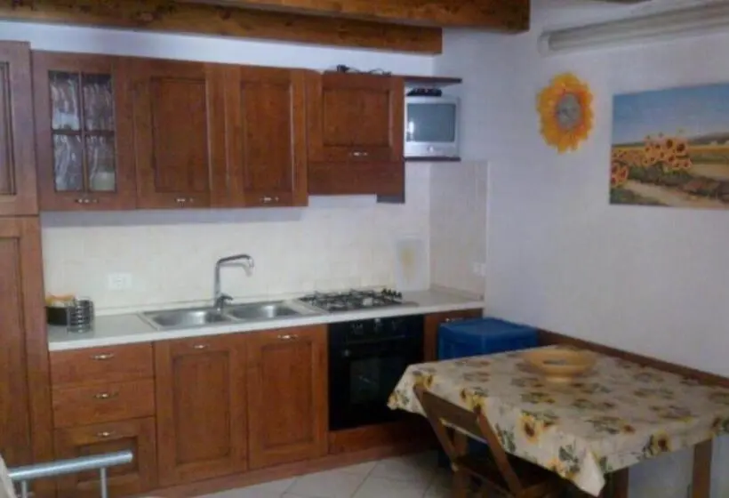 ファミリールーム, Stanze Appartamento Rosina Casa Vacanze Cannole Sulla Via Francigena