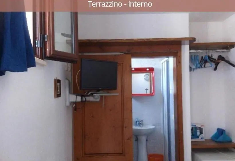 テラス付きスタンダードルーム, Stanze Appartamento Rosina Casa Vacanze Cannole Sulla Via Francigena