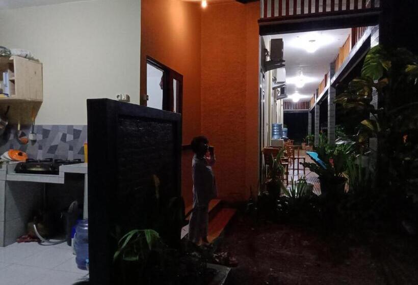 اتاق لوکس, Griya Pas Pangandaran