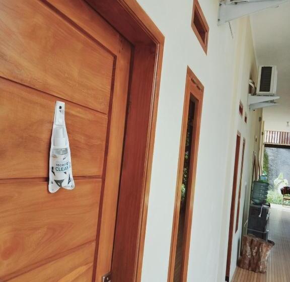 اتاق لوکس, Griya Pas Pangandaran