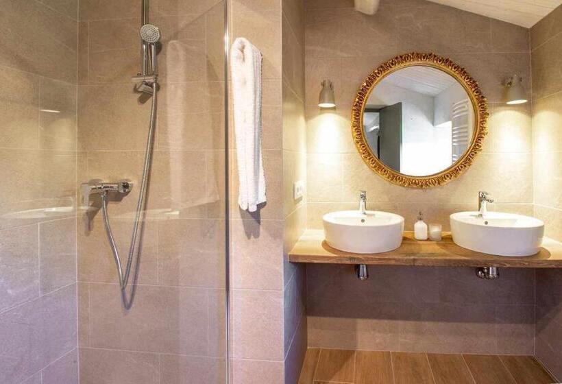 Camera Standard, Masía Can Grau Habitaciones Con Desayuno Inlcuido