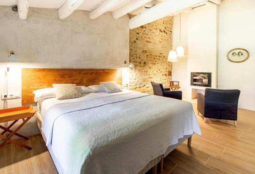 Camera Tripla Standard, Masía Can Grau Habitaciones Con Desayuno Inlcuido