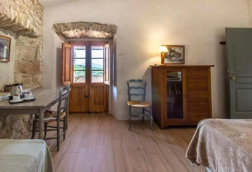 スタンダード４人部屋, Masía Can Grau Habitaciones Con Desayuno Inlcuido