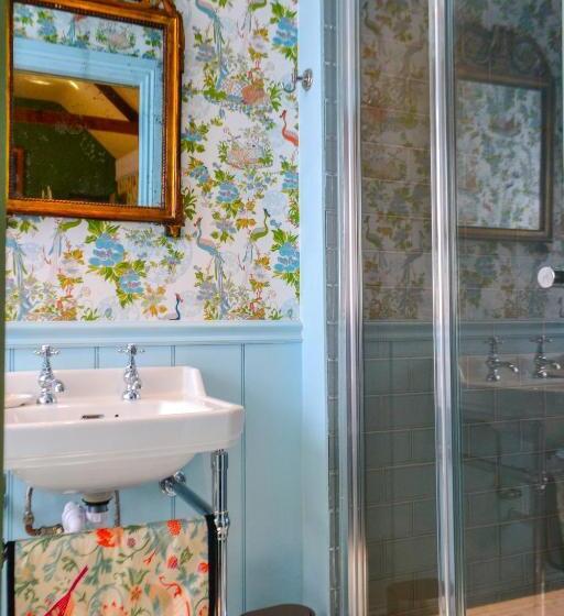 スタンダードルーム, The Munches Room At Buittle Castle