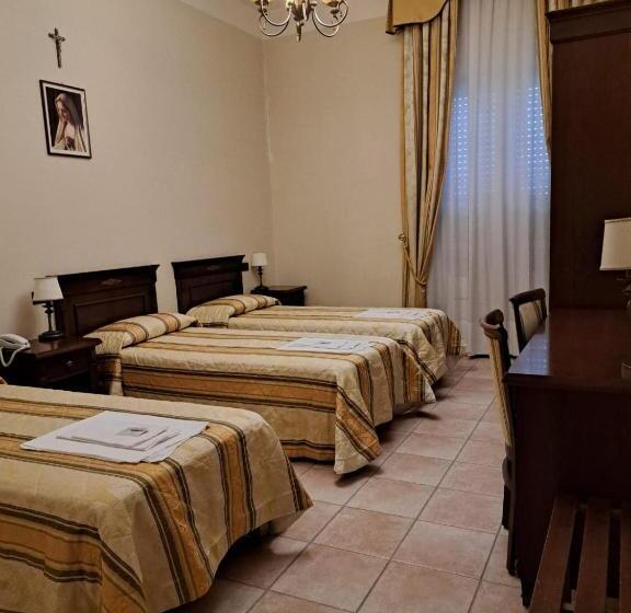 Четырехместный Номер Стандарт, Casapaceebene