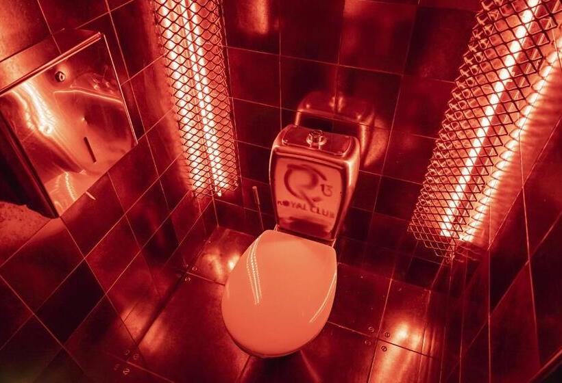 سوییت لوکس, Villa Royal Club 13