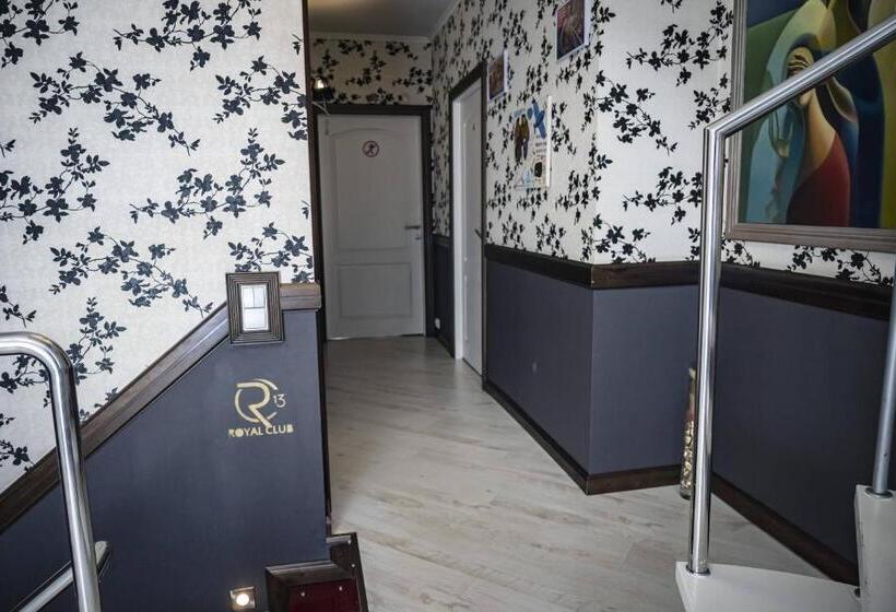 سوییت لوکس, Villa Royal Club 13