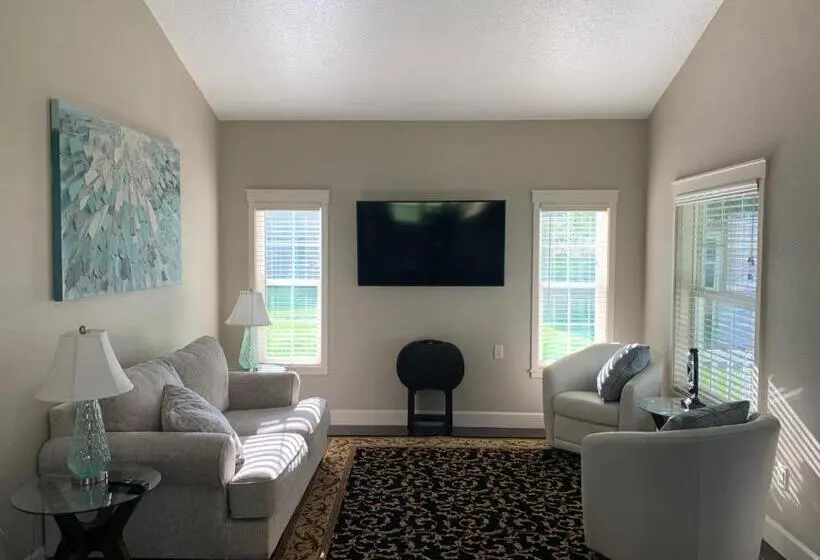 デラックスビラの1ベッドルーム, The Grand Oaks Resort