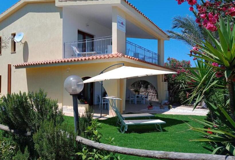 オーシャンビュースタンダードルーム, Villa Orsola