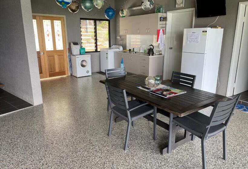 اتاق استاندارد با چشمانداز دریا, Riva La Vista Cooktown