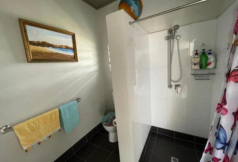 اتاق استاندارد با چشمانداز دریا, Riva La Vista Cooktown