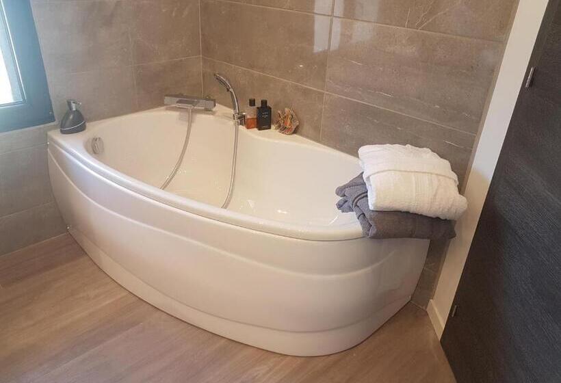 غرفة سوبيريور سرير كينج, Mas Des Fugueyrolles