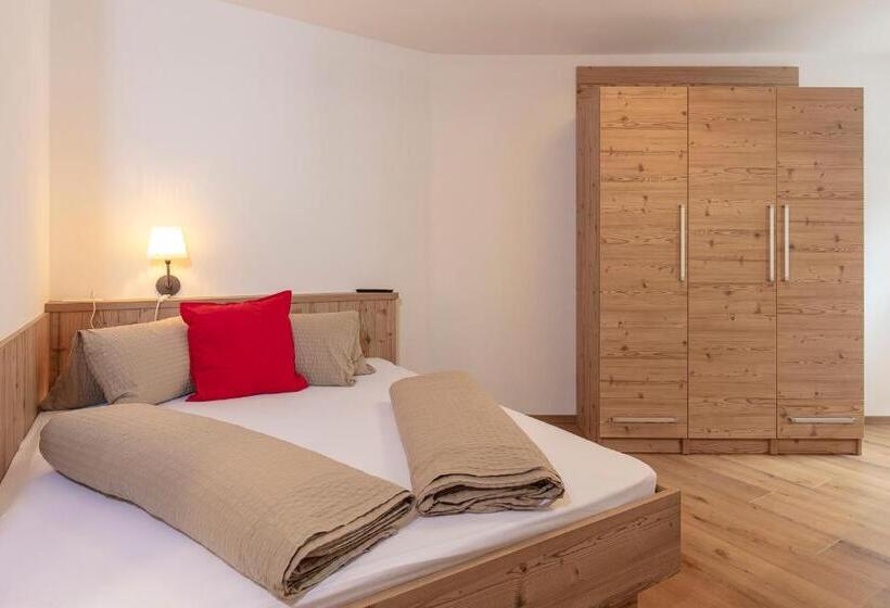 إستوديو قياسى, Giggi Tenne Studios