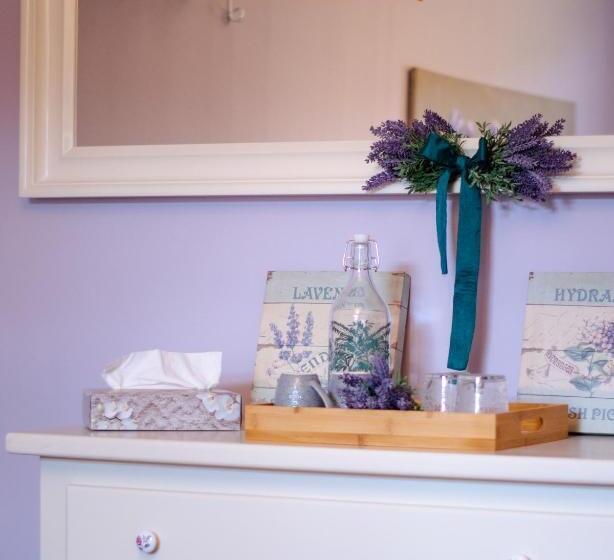 キングサイズベッドのスタンダードルーム, Wings Creek Ranch B&b