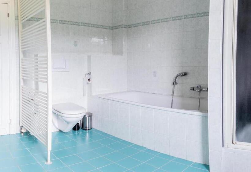 キングサイズベッドのデラックスルーム, Wings Creek Ranch B&b