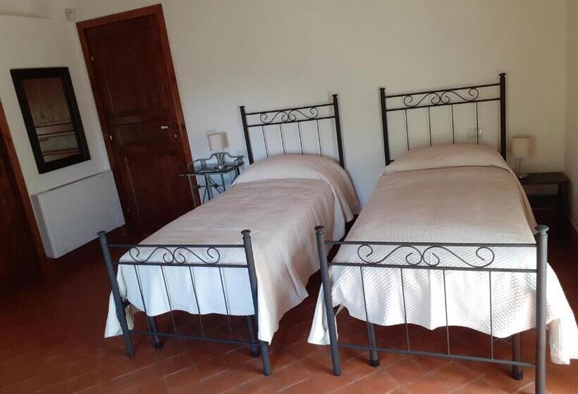 חדר סטנדרט נוף לגינה, Contrada Zerbate