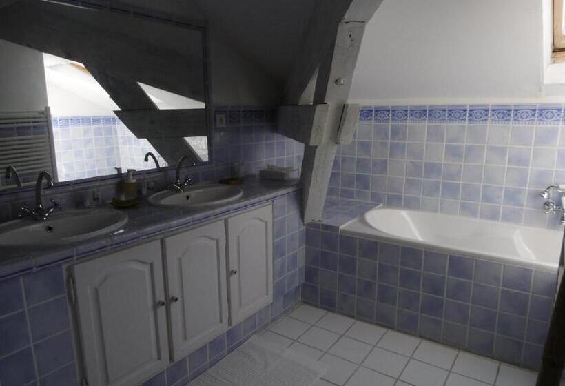 プールの見えるスタンダードトリプルルーム, Cottage Massanet