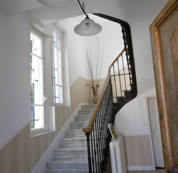 プールの見えるスタンダードトリプルルーム, Cottage Massanet