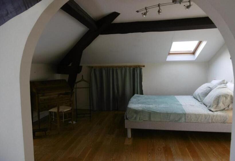 プールの見えるスタンダードトリプルルーム, Cottage Massanet