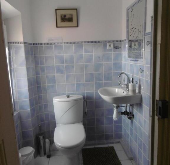 プールビュースタンダードルーム, Cottage Massanet