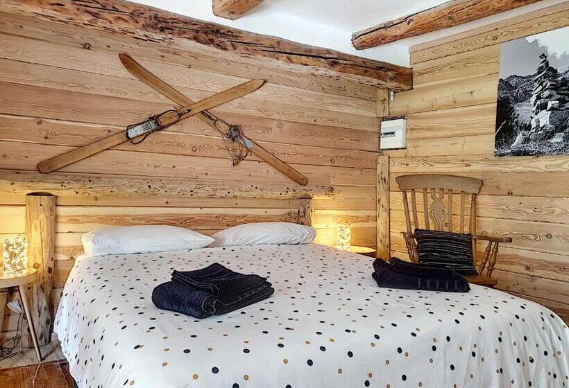 غرفة قياسية, La Maison Basse