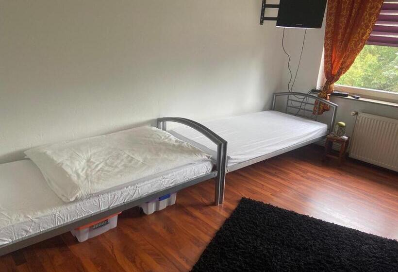 基本三人间, Bequemschlafen