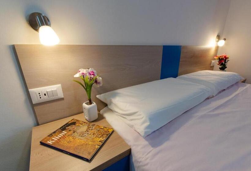 غرفة قياسية, Bed & Blu