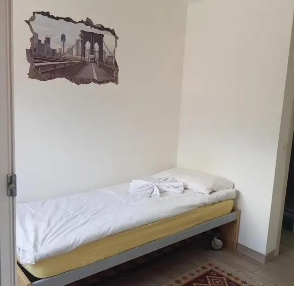 エコノミーシングルルーム, Bellinzona Rooms