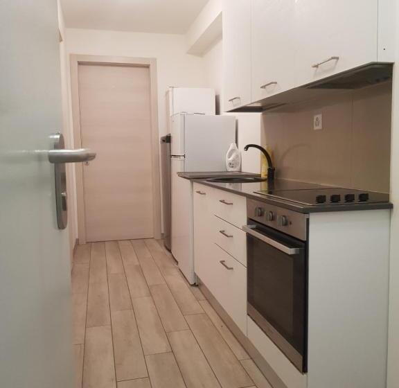 غرفة إقتصادية فردية, Bellinzona Rooms