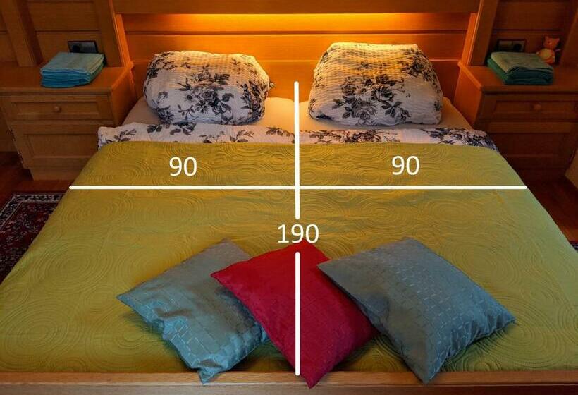 غرفة قياسية مزوَّدة بشُرفة, Montahaus