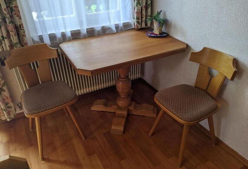 Номер Стандарт с Балконом, Montahaus