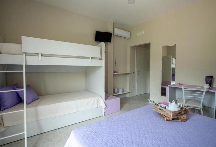 Четырехместный Номер Стандарт, B&b L Abbraccio