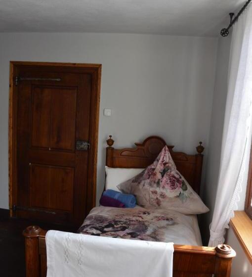 スタンダードルーム, Anno 1772