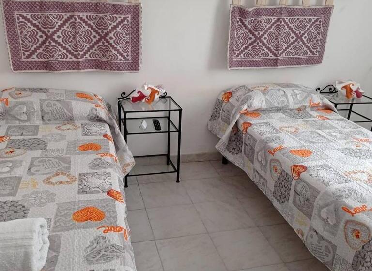 标准间, I Colori Di Iglesias