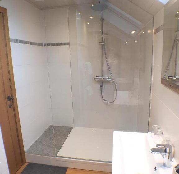 اتاق خانوادگی, B&b Pegasus Ii   Chambre De Luxe Avec Sauna Privatif
