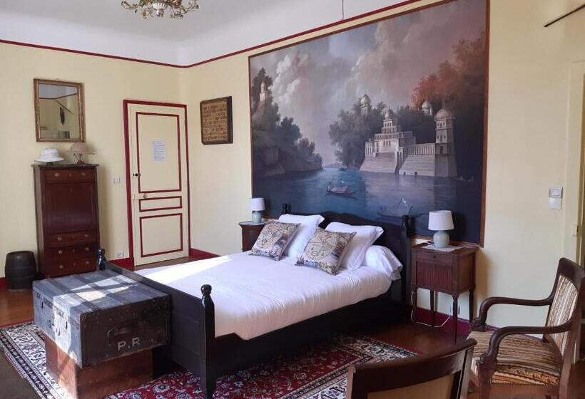 Номер Стандарт Вид на Сад, Château De Mongazon