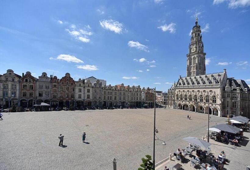 Полулюкс Одноместный с Террасой, La Cour Des Grands