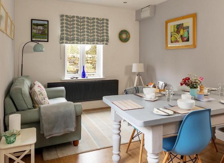 Номер Стандарт, Old Hall Croft Barn