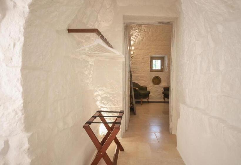 디럭스 4인 룸, Petranima Wellness In Trulli