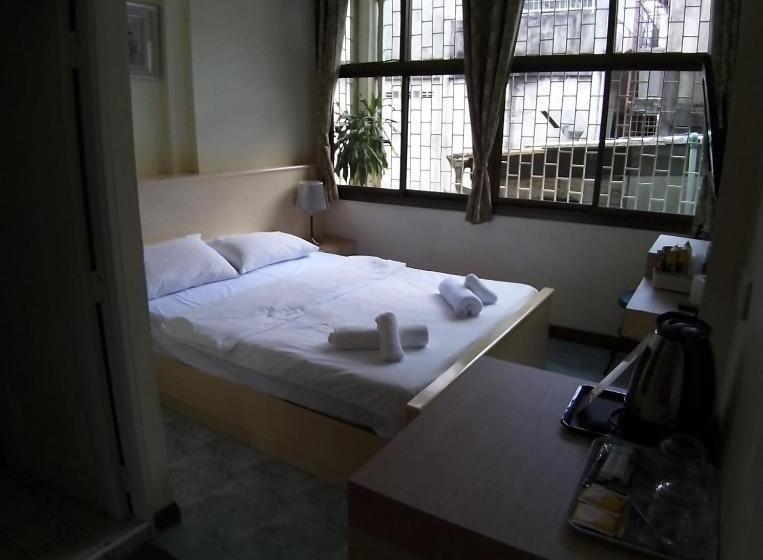 带大床的豪华间, Linda Rooms