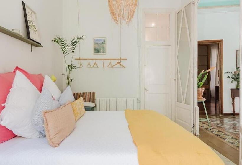 豪华套房, Habitación En La Rambla