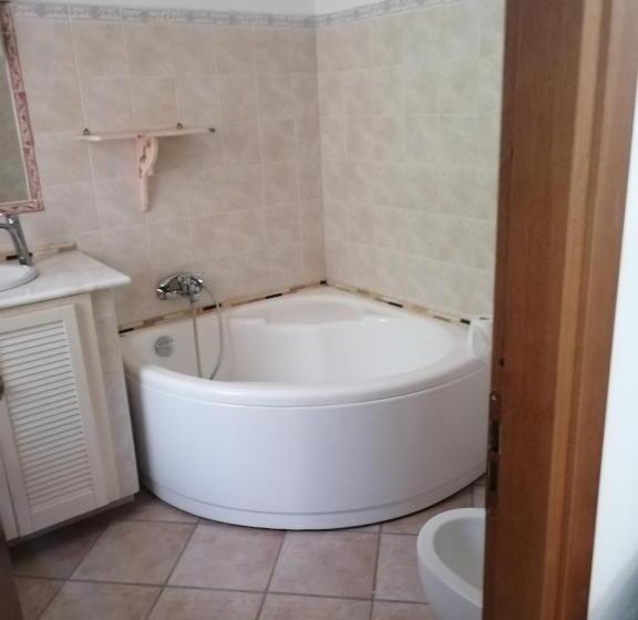 غرفة ديلوكس, Il Casotto