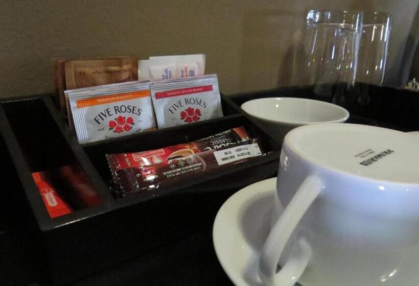 Номер Стандарт, Bass Lake Country Lodge